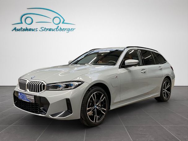 BMW 330 Touring M Sport xDrive 185 kW image number 2