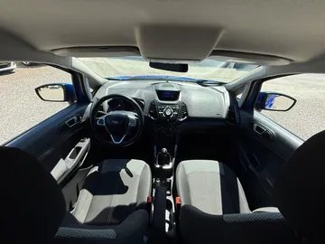 Car image 37