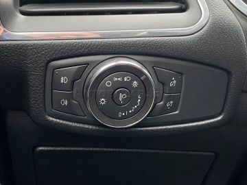 Car image 33