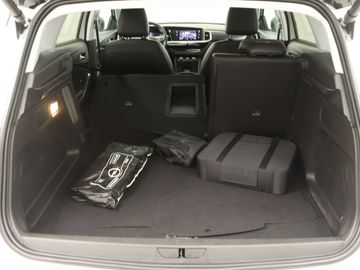 Car image 37