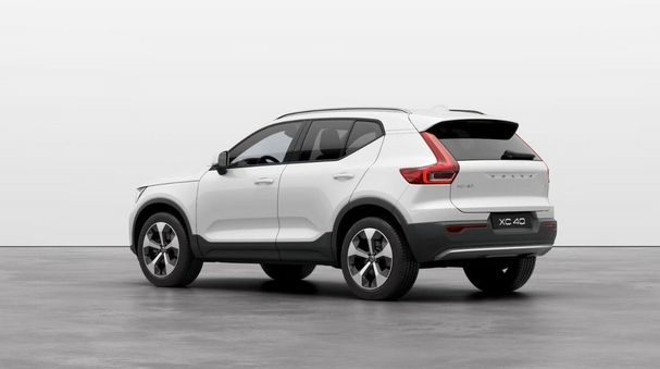 Volvo XC40 B3 Core 120 kW image number 2