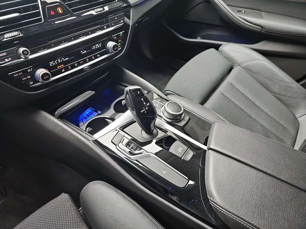 BMW 520i Touring Sport Line 135 kW image number 20