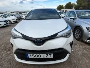 Car image 3