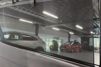 Car image 33
