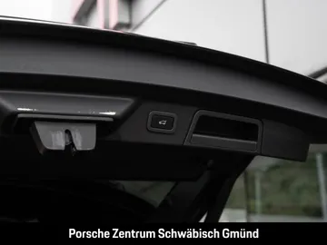 Car image 35