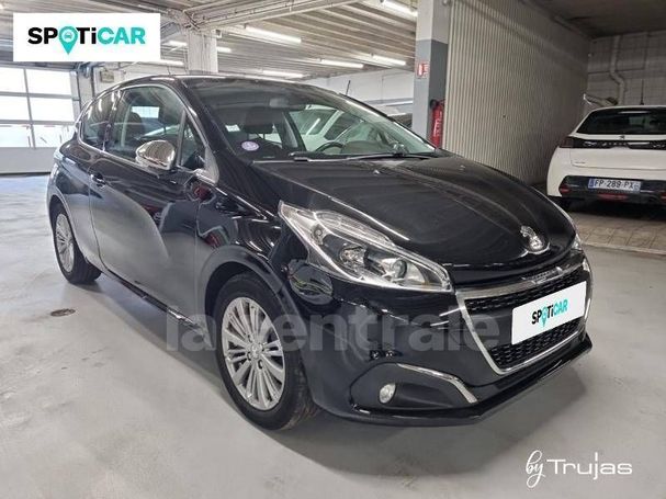 Peugeot 208 PureTech 110 S&S Allure 81 kW image number 2