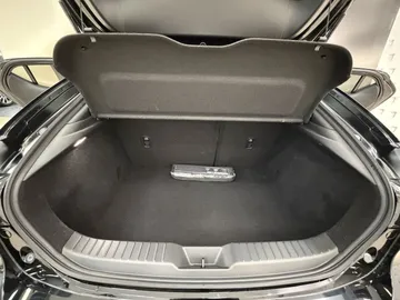 Car image 47