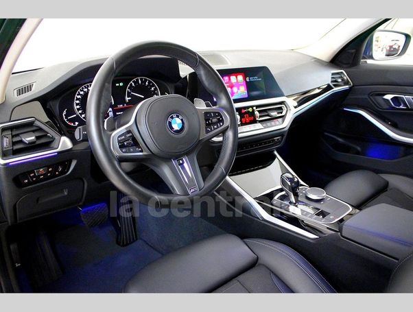 BMW 320i 135 kW image number 7