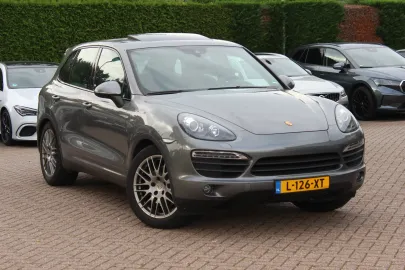 Car image 36