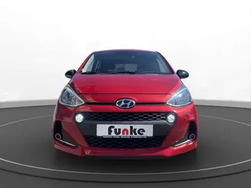Car image 2