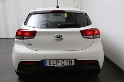 Car image 23