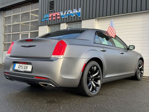 Chrysler 300C 218 kW image number 3