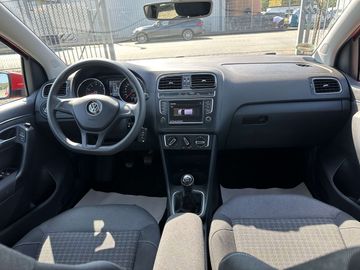 Car image 16