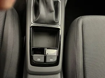 Car image 50