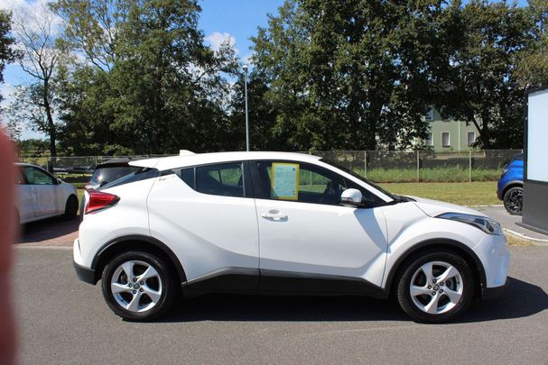 Toyota C-HR 90 kW image number 15