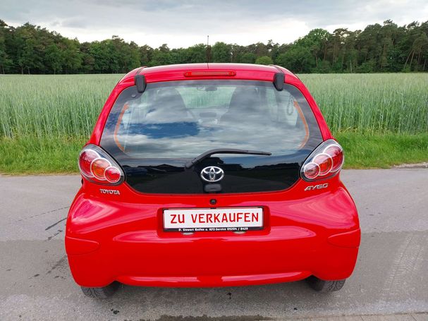 Toyota Aygo 50 kW image number 3