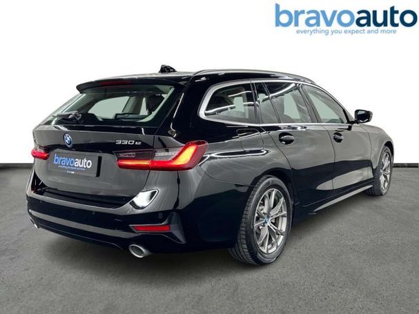 BMW 330e Touring Sport Line 215 kW image number 16