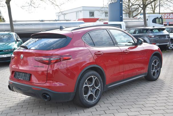 Alfa Romeo Stelvio Q4 B-Tech 154 kW image number 9