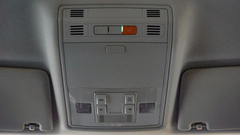 Car image 33