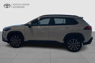 Car image 5
