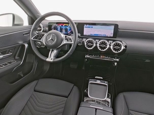 Mercedes-Benz A 180 100 kW image number 7