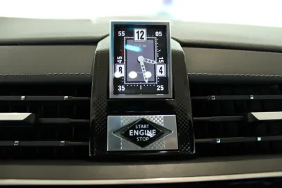 Car image 29