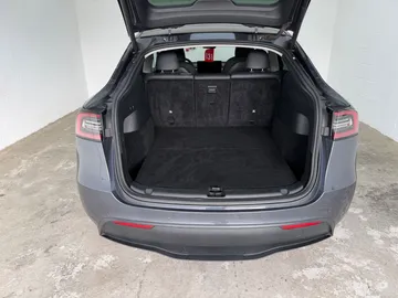 Car image 33