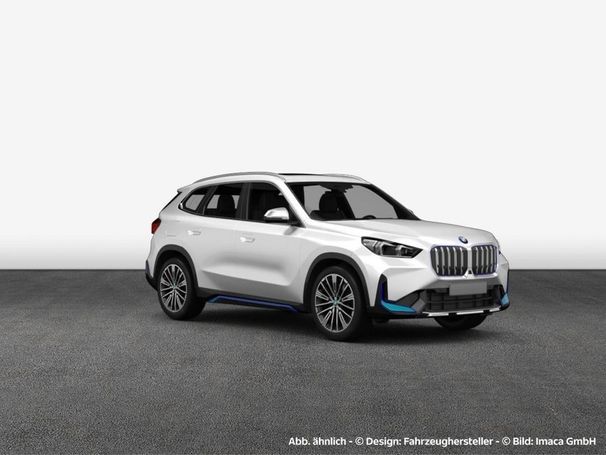 BMW iX1 xDrive30 230 kW image number 6