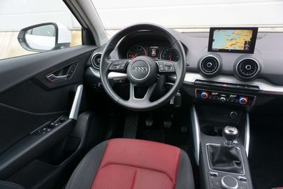 Car image 35