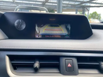 Car image 28
