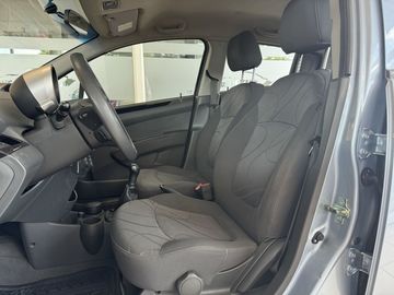 Car image 10