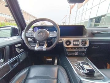 Car image 28