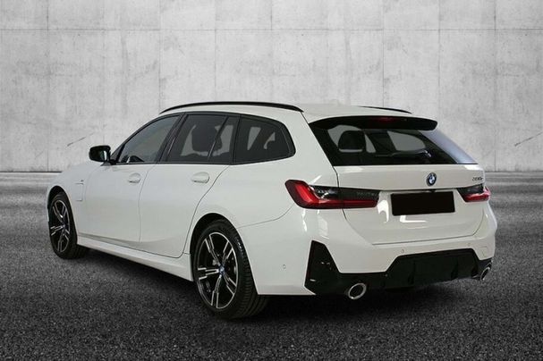 BMW 330e Touring 215 kW image number 5