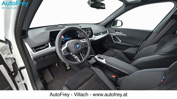 BMW iX1 xDrive30 200 kW image number 5