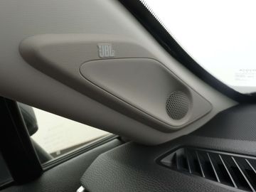 Car image 36