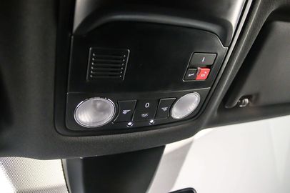 Car image 36