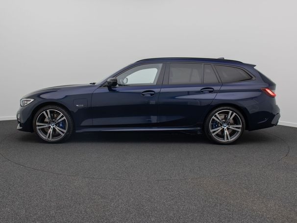 BMW 330 Touring e M Sport 215 kW image number 14