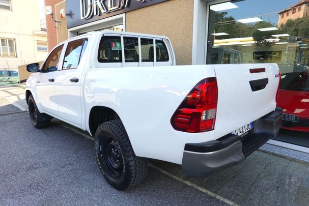 Toyota Hilux Double D Cab 2.4 4D 4WD 110 kW image number 2