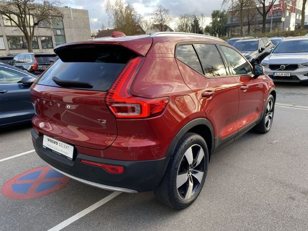 Volvo XC40 T3 Momentum Pro 120 kW image number 3