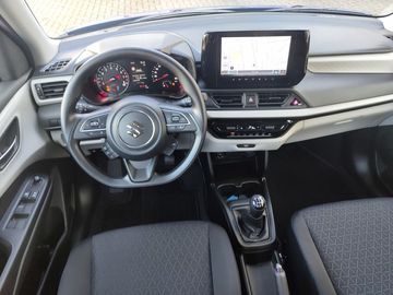 Car image 11