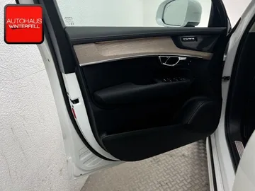 Car image 36