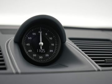 Car image 29