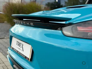 Car image 30