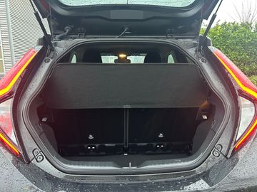 Car image 15