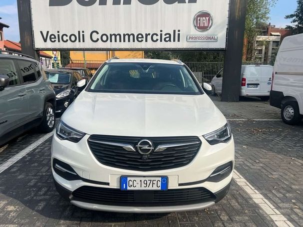 Opel Grandland X 1.6 Hybrid 165 kW image number 3