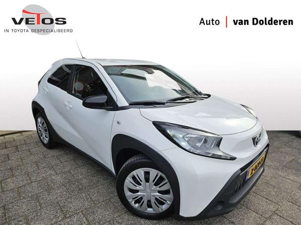 Toyota Aygo X 1.0 VVT-i 53 kW image number 3