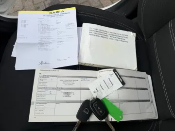 Car image 33