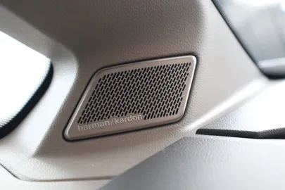 Car image 50