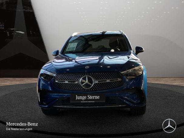 Mercedes-Benz GLC 400 e AMG 280 kW image number 3