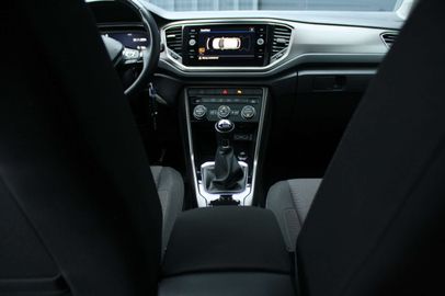 Car image 31